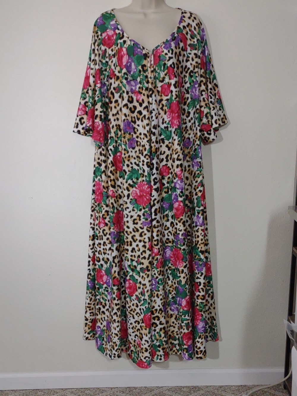 Only Necessities Size 3x Lounger Robe Housecoat Floral Leopard Cheeta Print